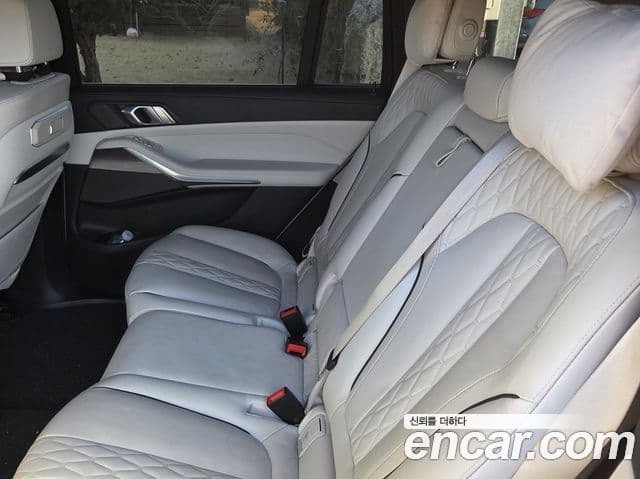 BMW X7 (G07) xDrive 40i Design Pure Excellence 7인승, 2025 12