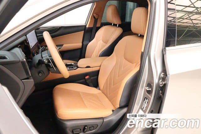 Lexus NX450h+ 2세대 Premium, 2022 8