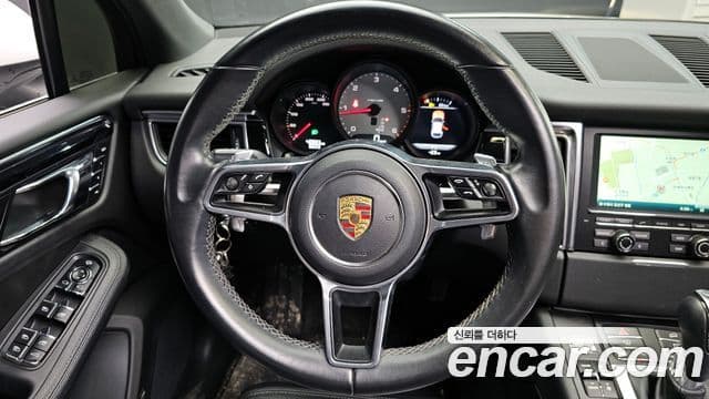 Porsche Macan 95B, 2015 13