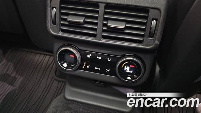 Land Rover Range Rover Velar 3.0 P400 Dynamic HSE, 2025 17