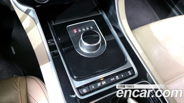 Jaguar XE 20d Prestige AWD, 2018 9