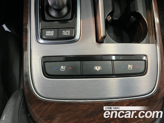 Hyundai Equus(новый кузов / новое поколение) Modern, 2013 18