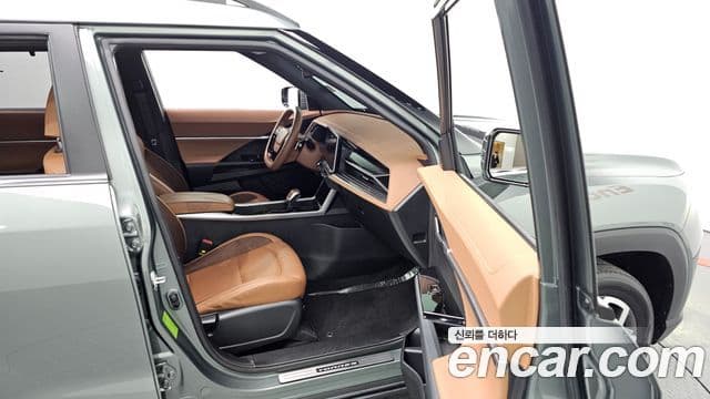 KG모빌리티(SsangYong) Torres T7, 2023 11