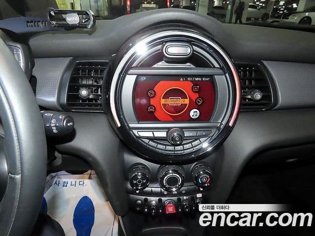 Mini Cooper 3세대, 2020 10