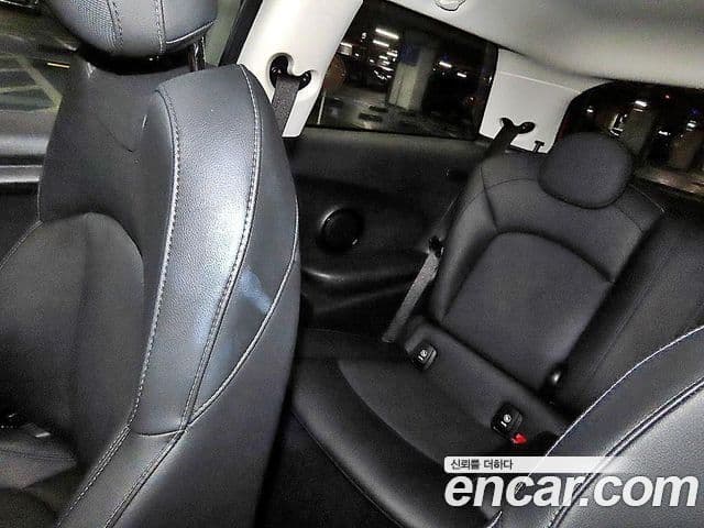 Mini Cooper 3세대, 2020 17