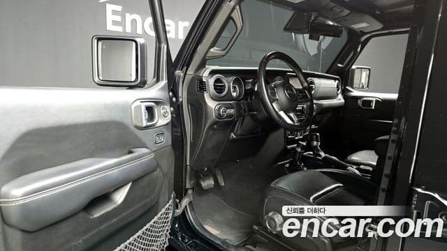 Jeep Wrangler (JL) 2.0 Overland 4도어, 2019 11
