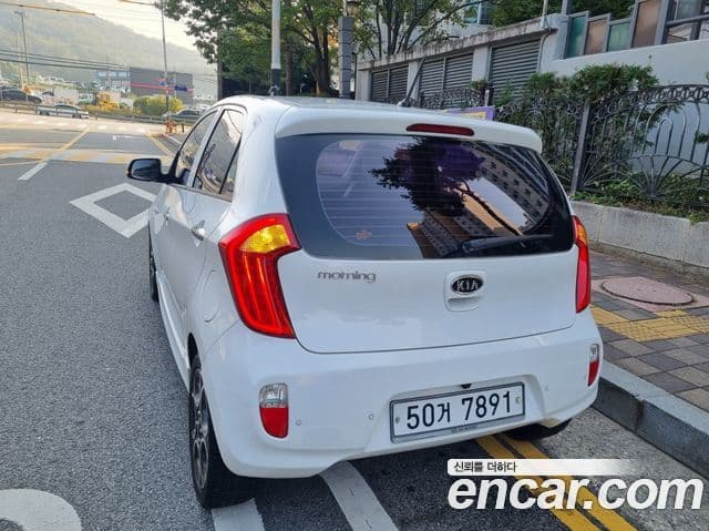 Kia All New Morning Luxury, 2012 3