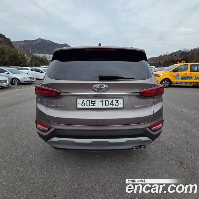 Hyundai Santa Fe TM Prestige, 2019 4