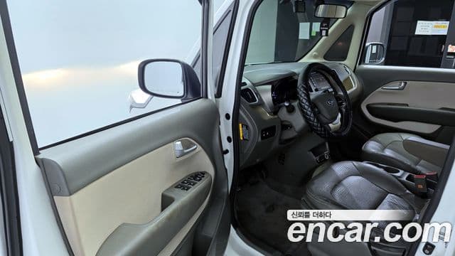 Kia Ray Luxury, 2013 11