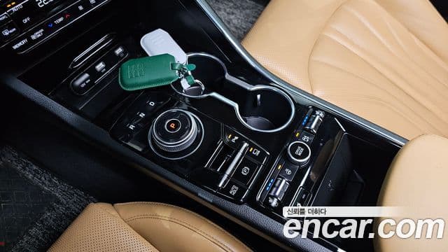 Kia K5 гибрид 3세대 Signature, 2023 9