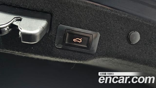 Kia K5 гибрид 3세대 Signature, 2023 19