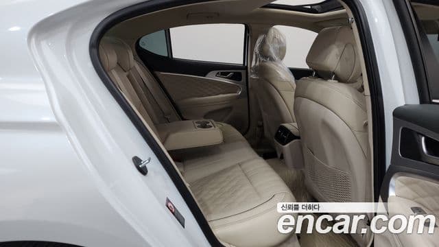 Genesis G70 Elite, 2020 12