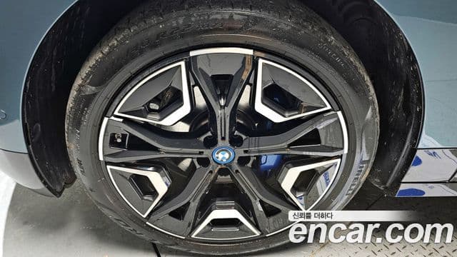 BMW iX xDrive50 Sport Plus, 2022 все фото