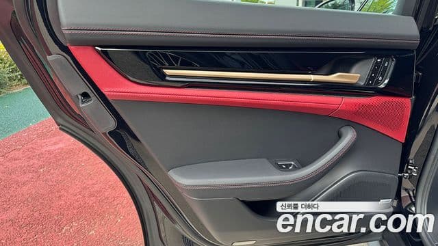 Porsche Panamera (976), 2025 16