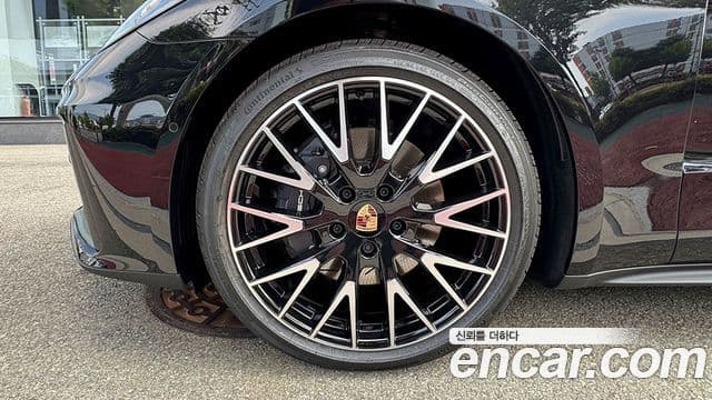 Porsche Panamera (976), 2025 18