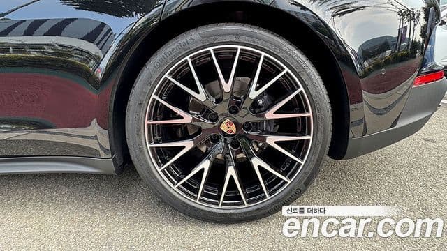 Porsche Panamera (976), 2025 19