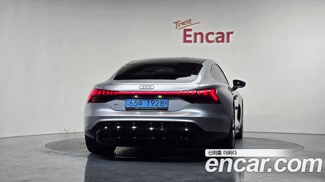 Audi e-Tron GT Premium, 2022 4