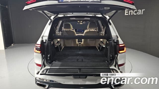 BMW X7 (G07) xDrive 40i M Sport 6인승, 2024 18