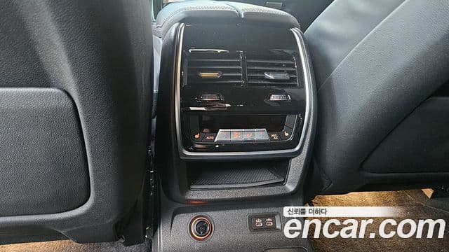 BMW X7 (G07) xDrive 40d M Sport 6인승, 2024 15