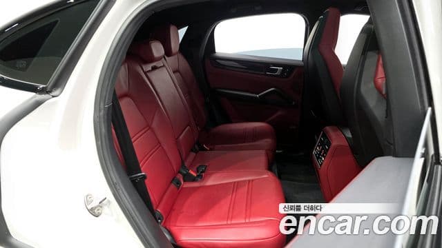 Porsche Cayenne (PO536) 3.0 купе, 2022 11