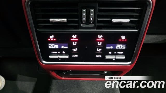 Porsche Cayenne (PO536) 3.0 купе, 2022 18