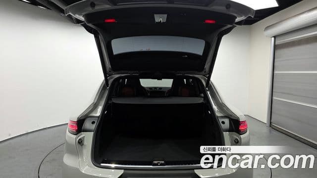 Porsche Cayenne (PO536) 3.0 купе, 2022 19