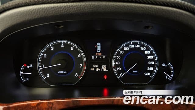 Hyundai Equus(новый кузов / новое поколение) Luxury, 2010 8