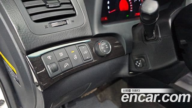 Kia Mohave 4WD KV300, 2015 18