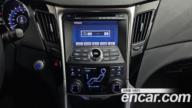 Hyundai YF Sonata Premier, 2011 15