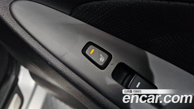 Hyundai YF Sonata Premier, 2011 18