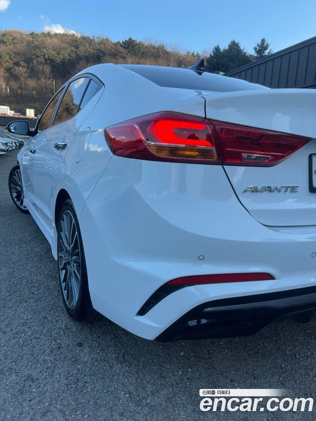 Hyundai Avante AD 1.6 турбо Sport, 2017 6