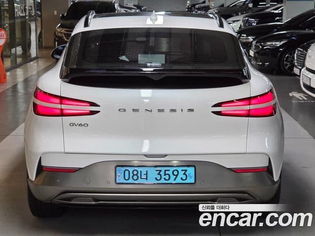 Genesis GV60 Standard, 2023 все фото