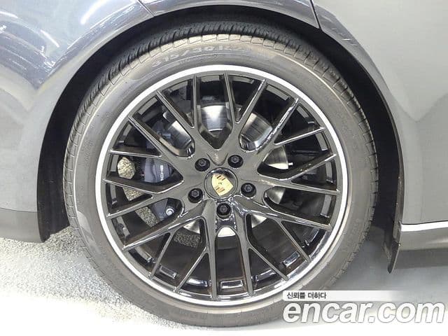 Porsche Panamera (971) Executive, 2023 4