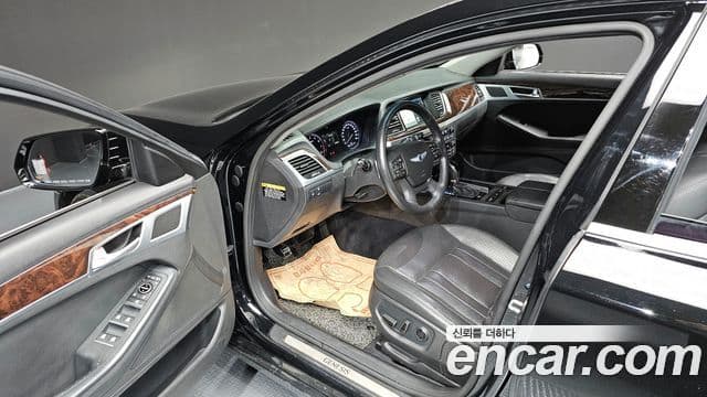 Hyundai Genesis DH Modern, 2015 10