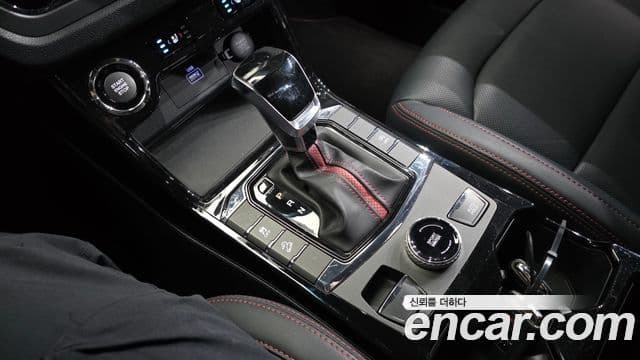 KG모빌리티(SsangYong) Beautiful Korando бензин 1.5 2WD R-Plus, 2022 9