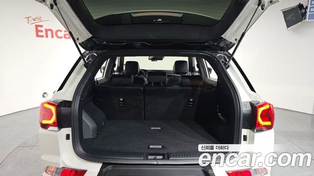 KG모빌리티(SsangYong) Beautiful Korando бензин 1.5 2WD R-Plus, 2022 20