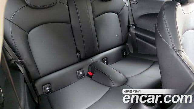 Mini Cooper 3세대, 2022 12