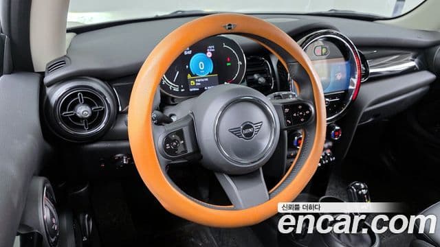 Mini Cooper 3세대, 2022 13