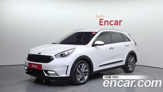 Kia Niro Noblesse, 2017 1