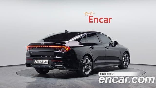 Kia K5 3세대 Signature, 2021 2