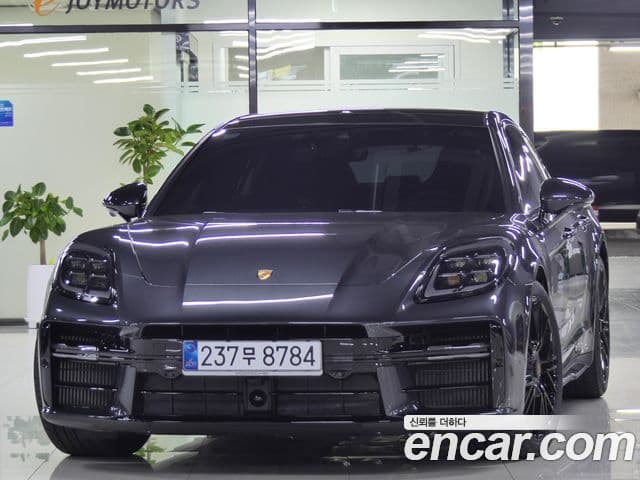 Porsche Panamera (976) 4.0 GTS, 2025 1