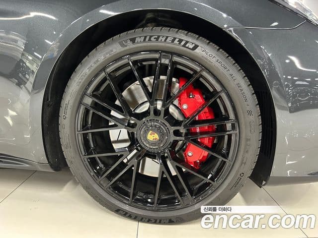 Porsche Panamera (976) 4.0 GTS, 2025 19