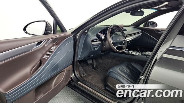 Genesis G80 (RG3) бензин 2.5 турбо AWD, 2023 12