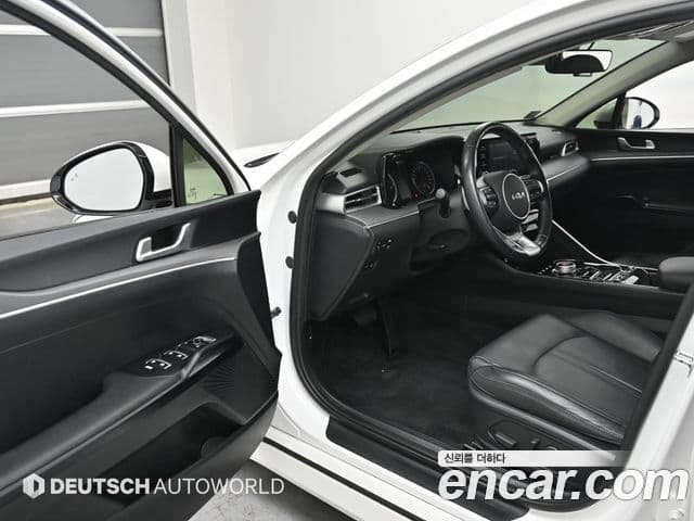 Kia K5 гибрид 3세대 Prestige, 2023 11