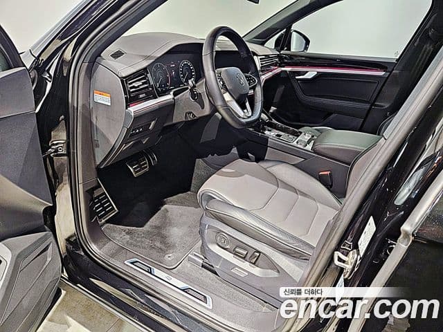 Volkswagen Touareg 3세대 3.0 TDI R-Line, 2023 10