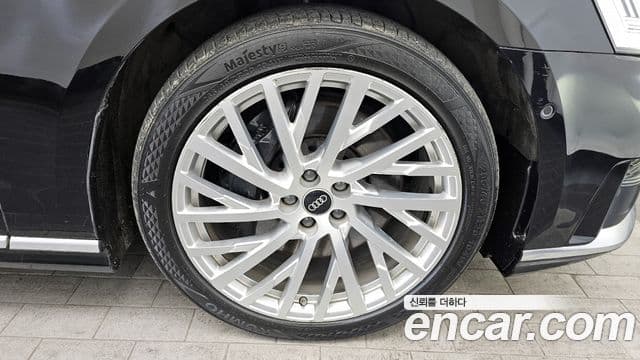 Audi A8 (D5) 55 TFSI Quattro LWB, 2021 все фото