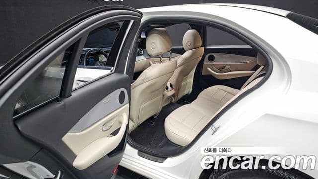 Mercedes-Benz E-класс W213 Avantgarde, 2021 12