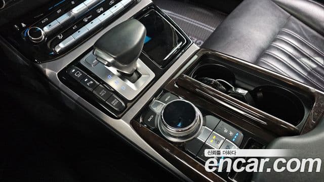 Genesis EQ900 Luxury, 2018 9