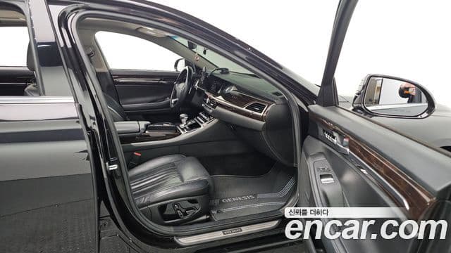 Genesis EQ900 Luxury, 2018 17