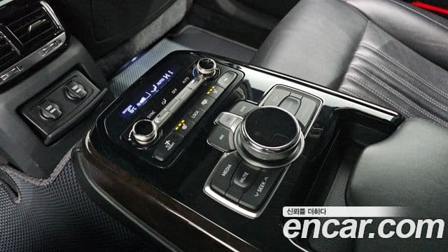 Genesis EQ900 Luxury, 2018 18